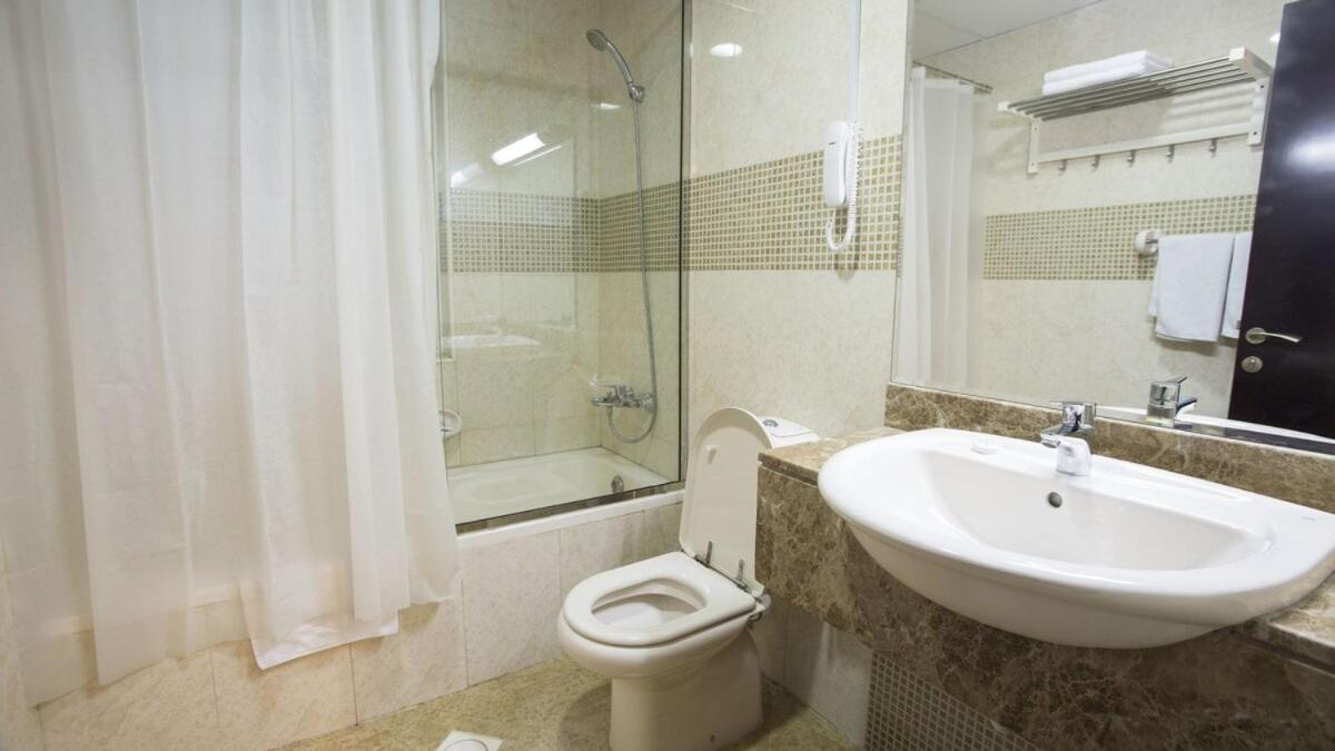 Executive Suite Room In Barsha 1 Near Moe Metro Dubai Dış mekan fotoğraf