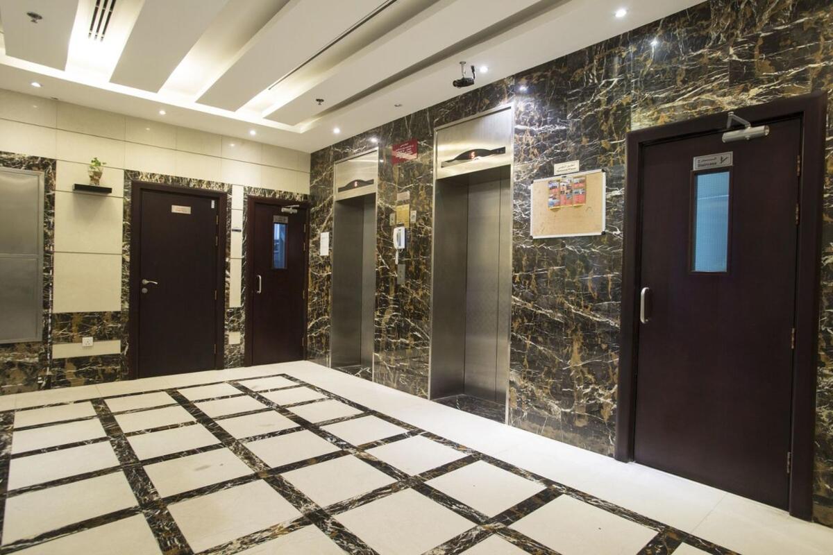 Executive Suite Room In Barsha 1 Near Moe Metro Dubai Dış mekan fotoğraf